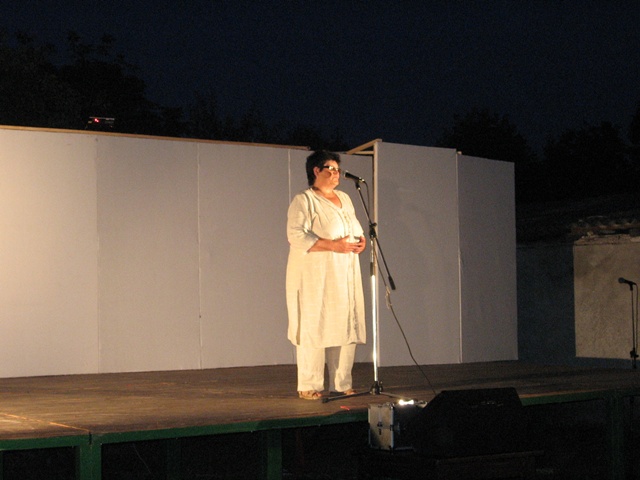  2009.08.16.